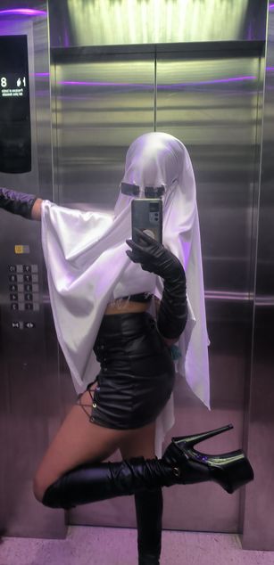 Model - Venus Fantasyy dirtytalk