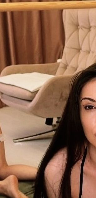 Model - OliviaSway toys