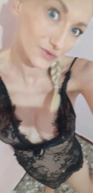 Model - Mistressmilly32 fetish