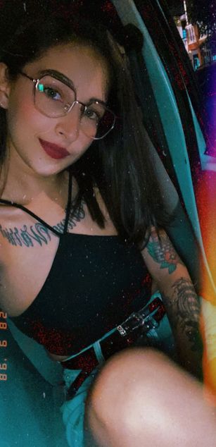 Model - Juana Green deepthroat