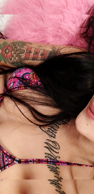 Model - Juana Green deepthroat