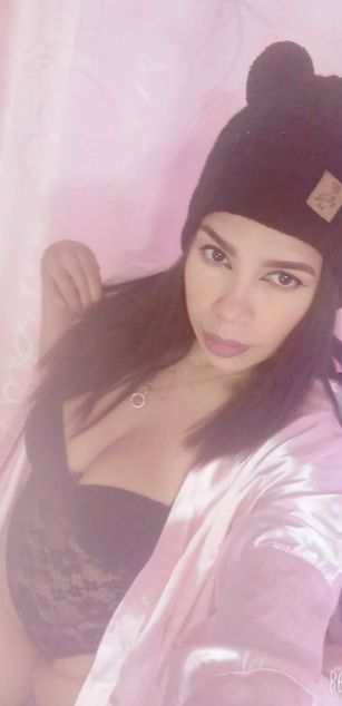 Model - kamila curvy