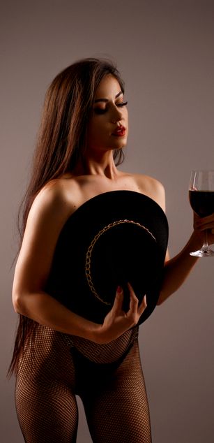 Model - OliviaSway toys