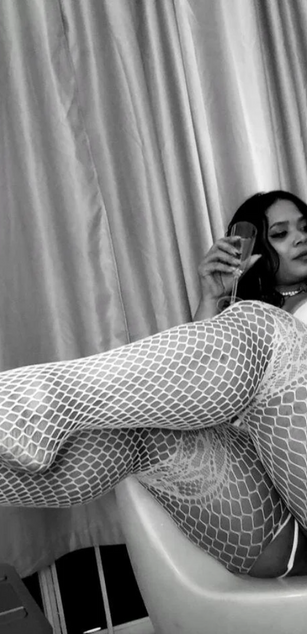 Model - Natasha Rey blowjob