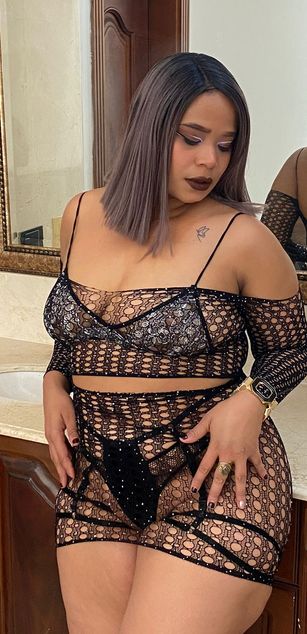 Model - Natasha Rey blowjob