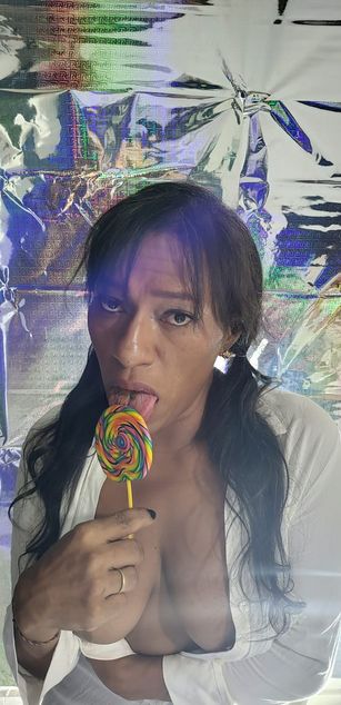 Model - kristalLawren01 toys