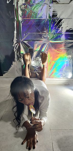 Model - kristalLawren01 toys