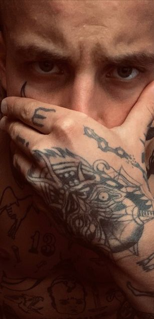 Model - Layne bigass