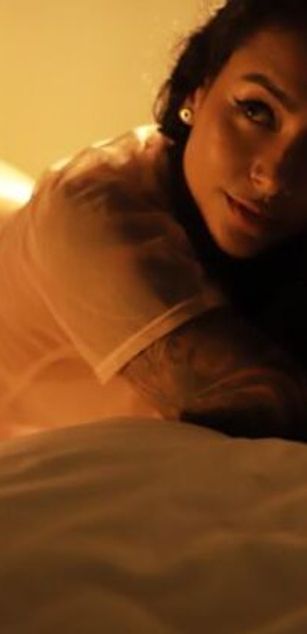 Model - EllaRose blowjob