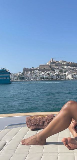 Model - EllaRose blowjob