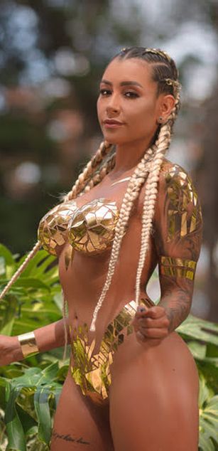 Model - EllaRose blowjob