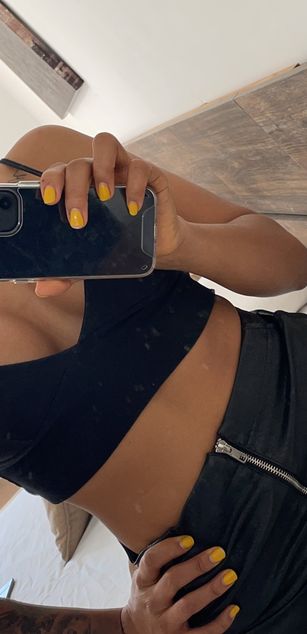 Model - EllaRose blowjob