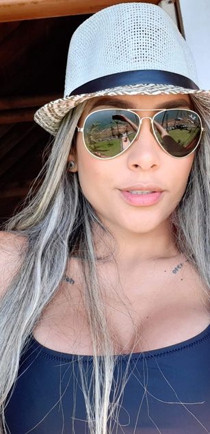 Model - EllaRose blowjob