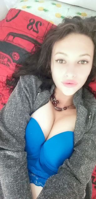 Model - Lisa Taylor  2