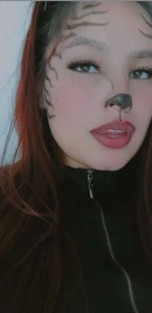 Model - amelia bigtits