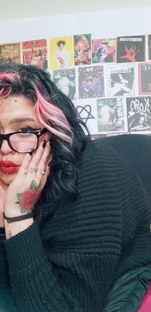 Model - Bonnie Stardustt curvy