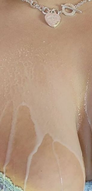 Model - Luna Night blowjob