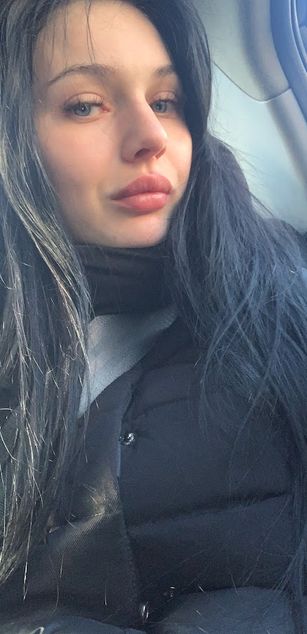 Model - Dreamy Alice deepthroat