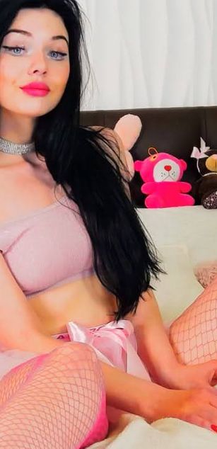 Model - Dreamy Alice deepthroat