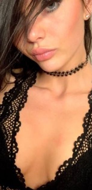 Model - Dreamy Alice deepthroat