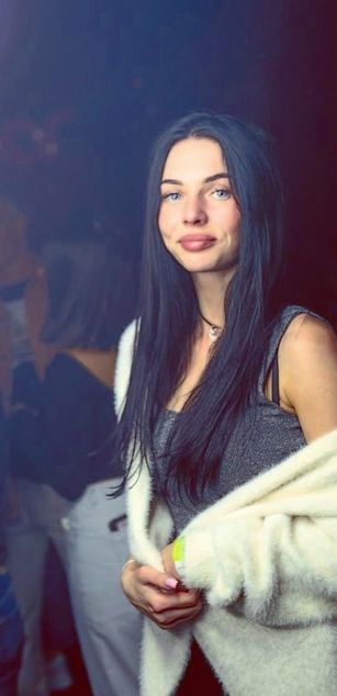 Model - Dreamy Alice deepthroat