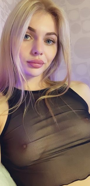 Model - Dreamy Alice deepthroat