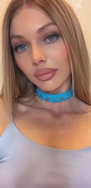 Model - Dreamy Alice deepthroat