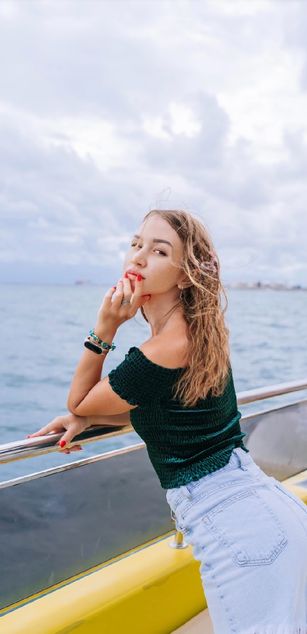 Model - Kiraaa pussy