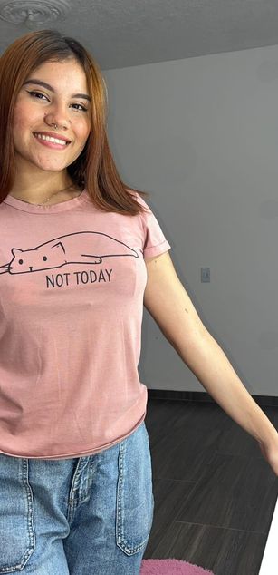 Model - Saraa blowjob