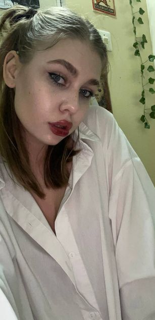 Model - IreneMadler bigboobs