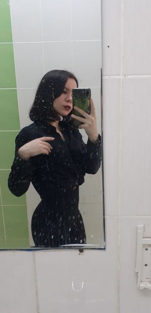 Model - Scarlett Ball teen