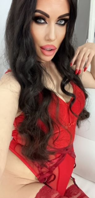 Model - DonnaXDiamond femdom