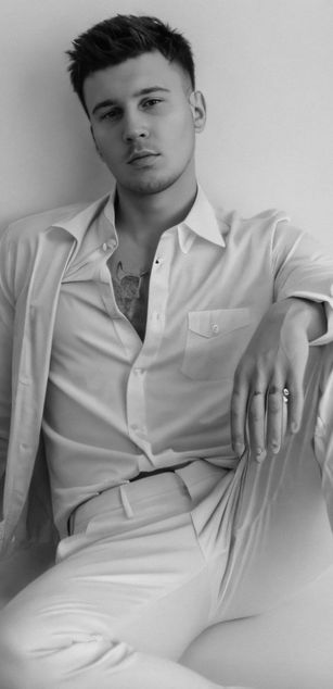 Model - LeoLanister muscle