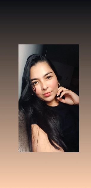 Model - Iris Moira blowjob