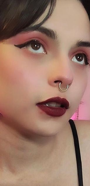 Model - Elizabeth Taylor toys