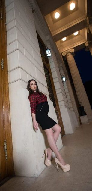 Model - SianaSky deepthroat