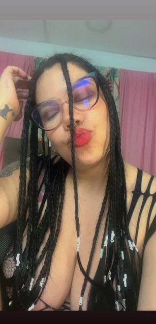 Model - dreabusty hairypussy