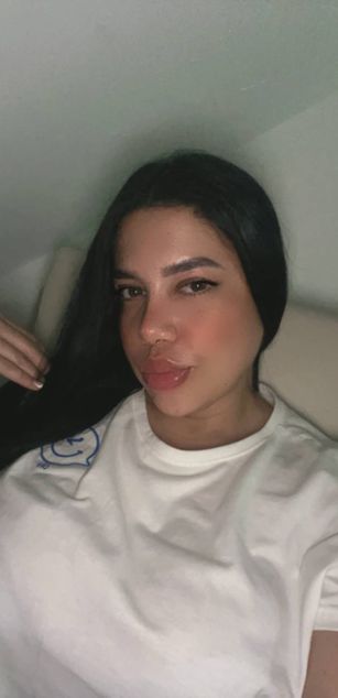 Model - dreabusty hairypussy