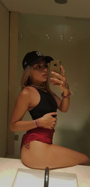 Model - LittleMadie POV