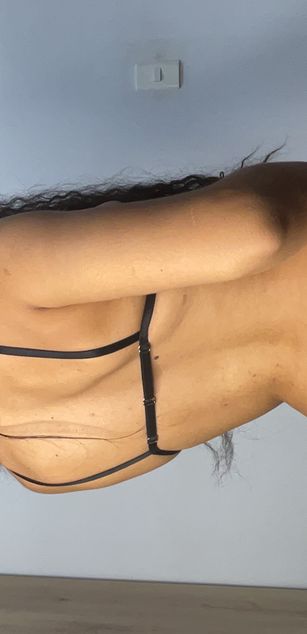 Model - Sofia Walkert deepthroat