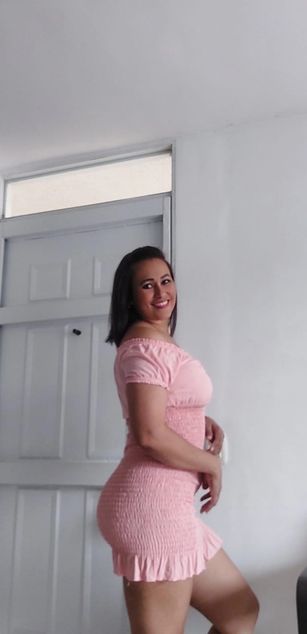 Model - AbigailLovely LATIN