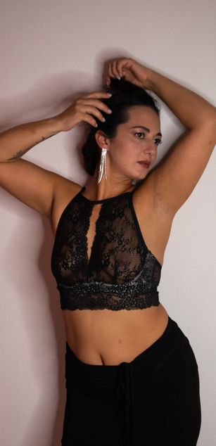 Model - Linda curvy