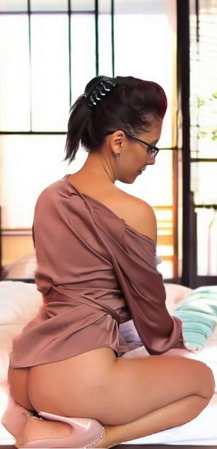 Model - Entitled Bitch dirtytalk