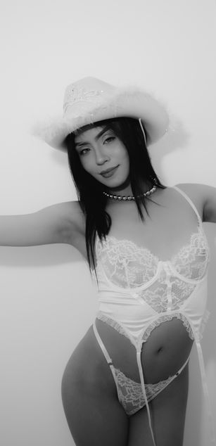 Model - KeilyFerrer blowjob