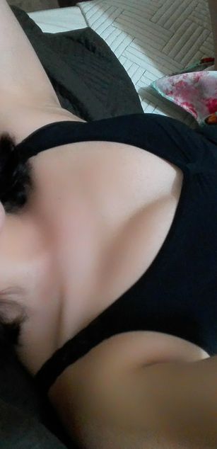 Model - Katheryn Kerritz brunette