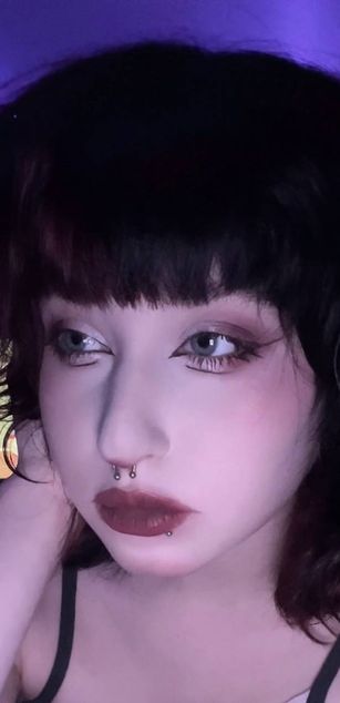 Model - ElizaNik pantyhose