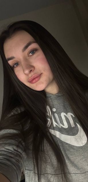 Model - ShirleySulivan feet