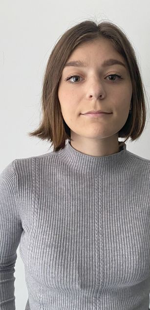 Model - JosephineClarke feet