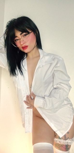 Model - anniecute deepthroat