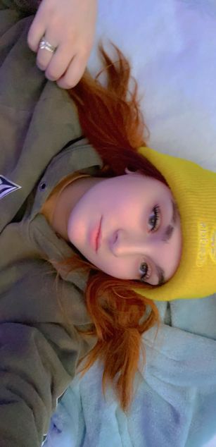 Model - Violet Syns young